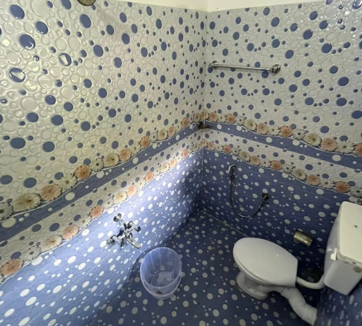 Lavender Villa Anachal Indie